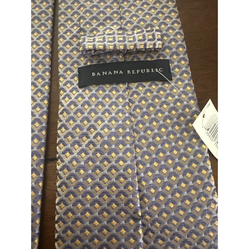 Banana Republic Men's Necktie Geometric Patterned Business Casual‎